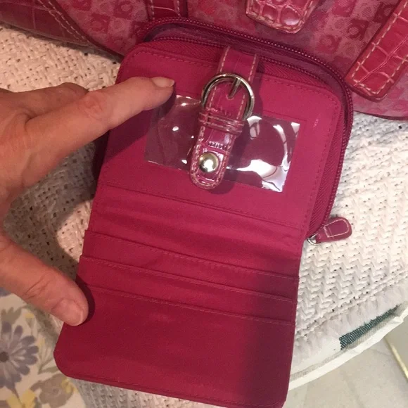 Liz Claiborne Raspberry Pink Crocodile Pattern Handbag - plus Wallet! - Picture 11 of 16